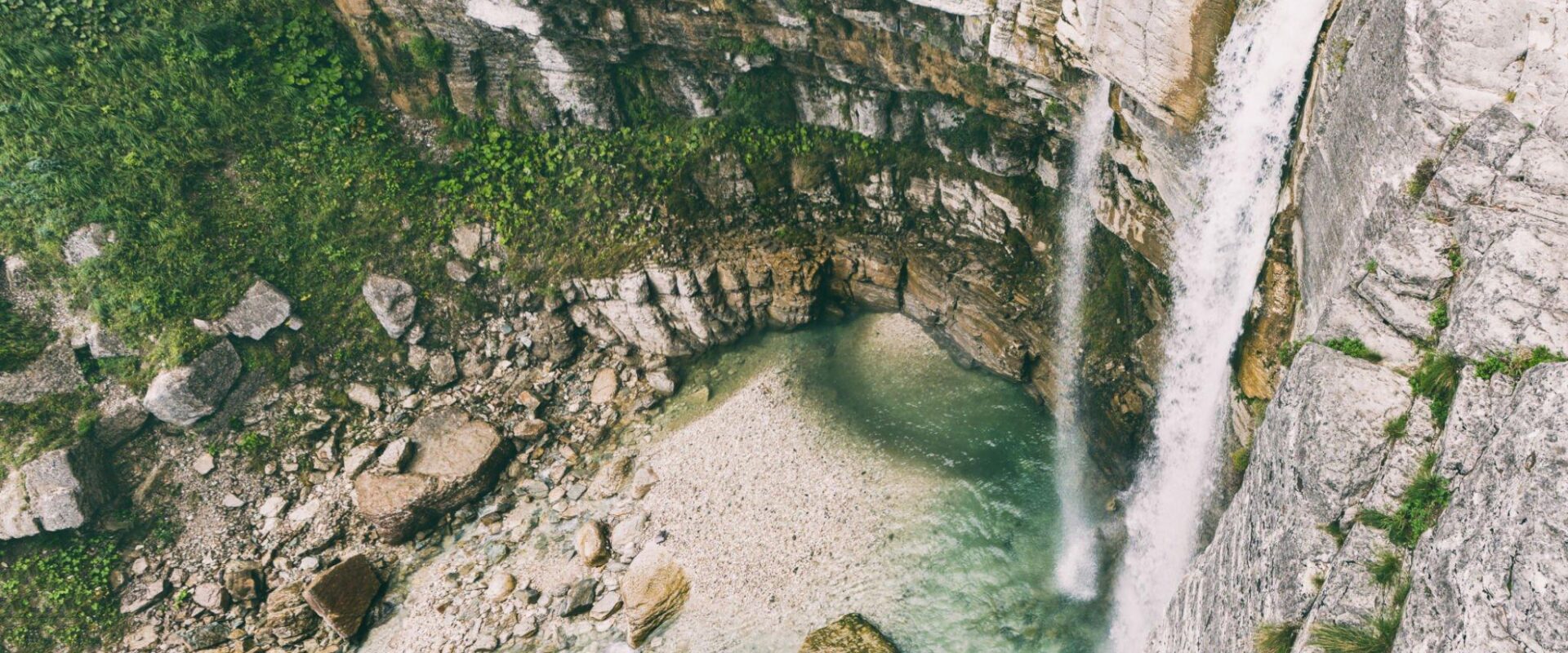 Kinchkha Waterfall